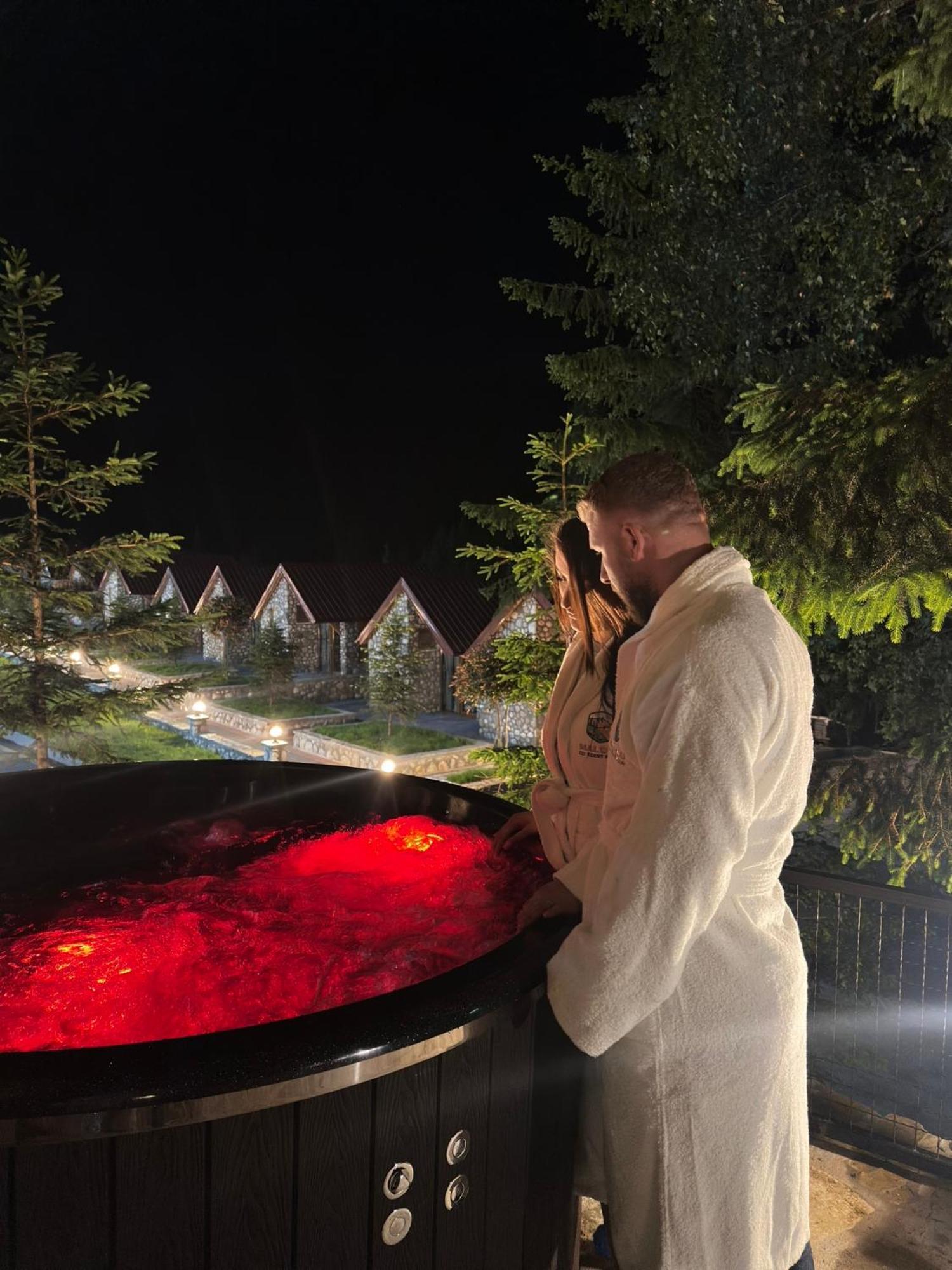 Malesia Eko Resort 佩奇 外观 照片